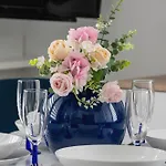 Cracow Royal Blue Avia Estate By Renters Apartamento Cracovia