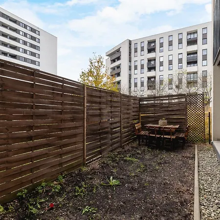 Cracow Royal Blue Avia Estate By Renters Apartment Krakau