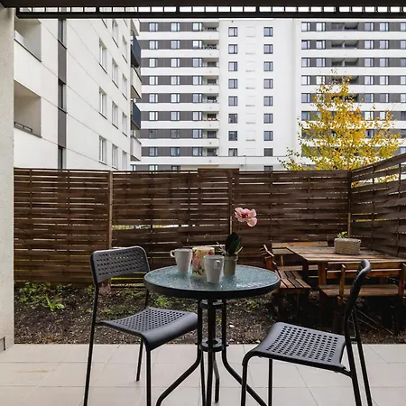 Cracow Royal Blue Avia Estate By Renters Apartment Krakau